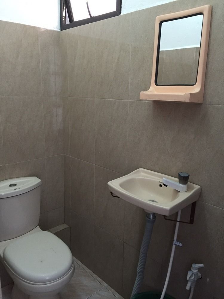 Yaarl Holiday Inn 贾夫纳 外观 照片